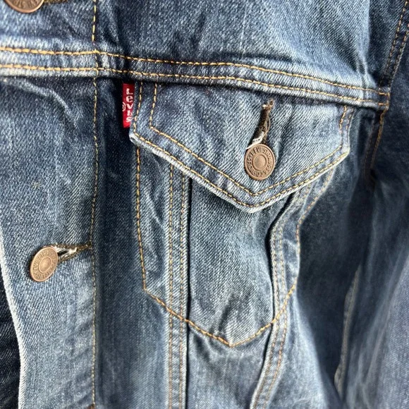 Levis 72334 Mens Denim Trucker Jacket Blue Medium Wash Size L Large - Picture 8 of 11